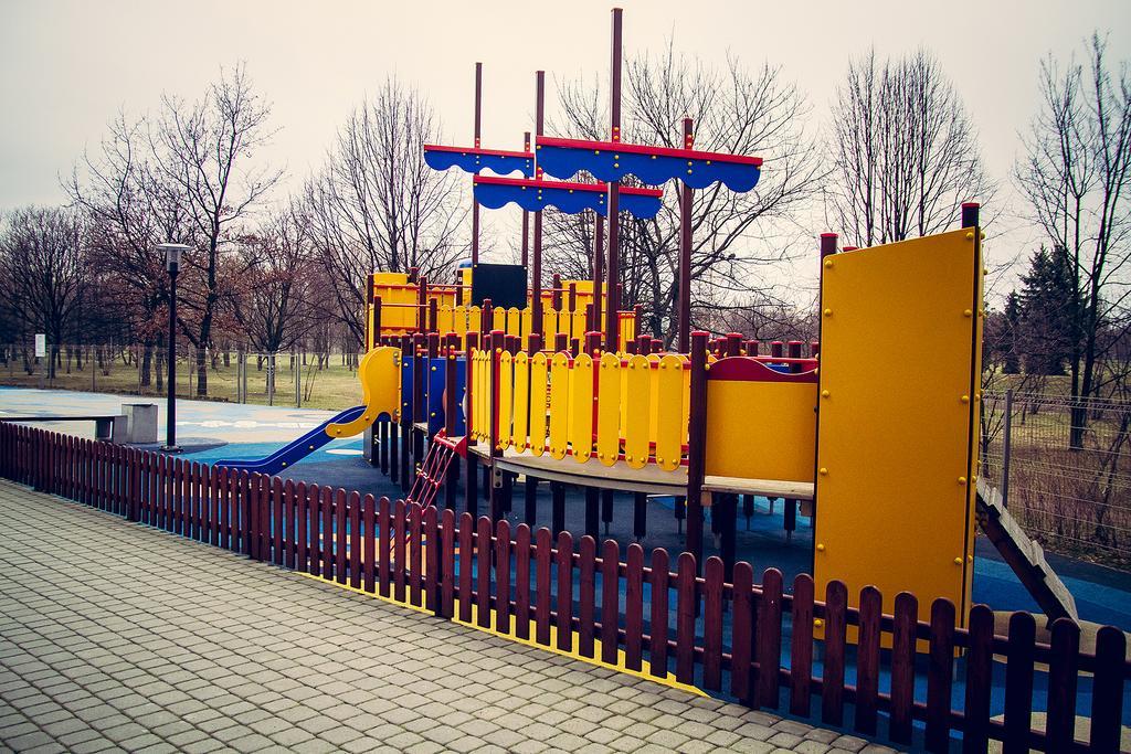 Comfort Inn Apartments - Gdansk,Jana Pawla II Екстер'єр фото